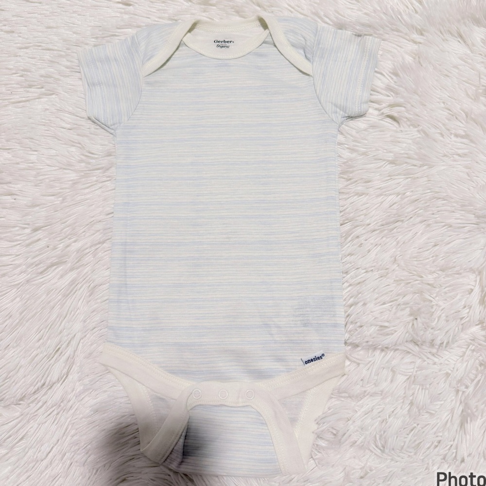 Baby Boy 3 Piece Set onesies - Picture 3 of 7